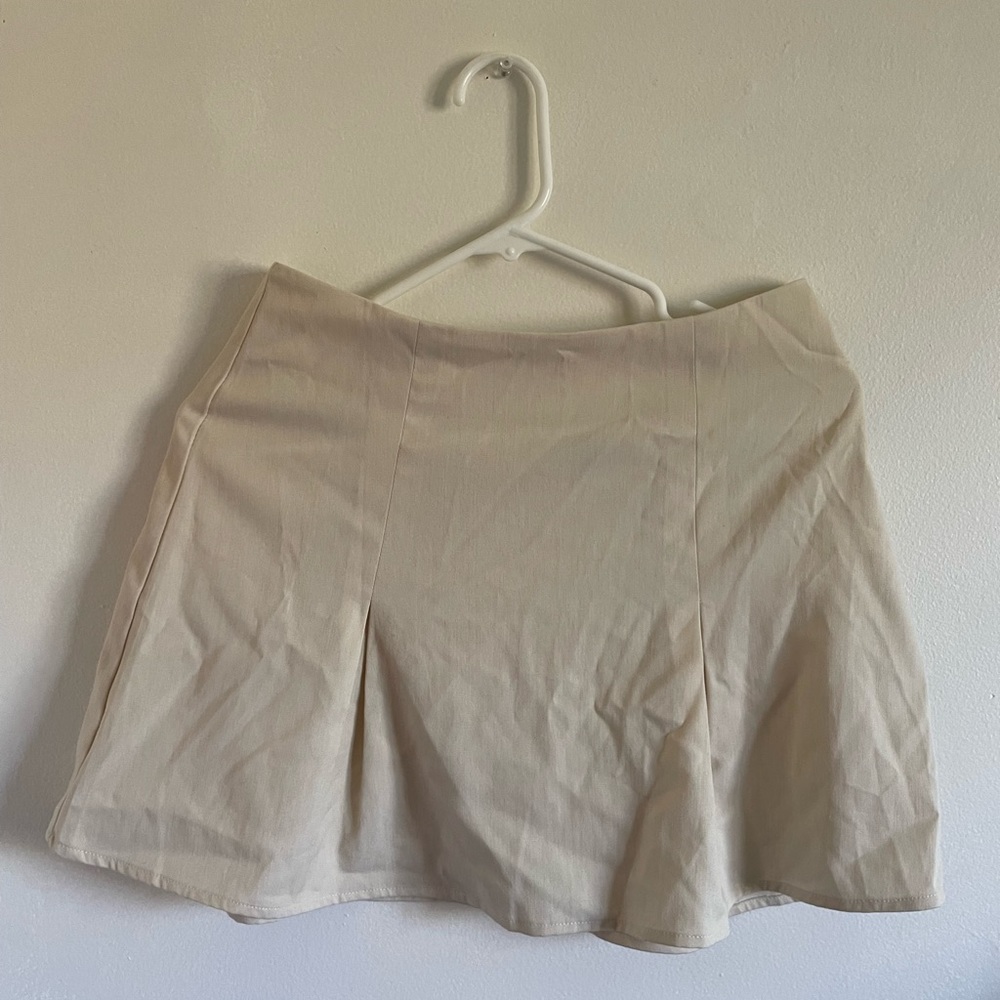 mini skirt